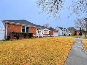 352 Peace Haven Dr in Norfolk, VA - Building Photo - Building Photo