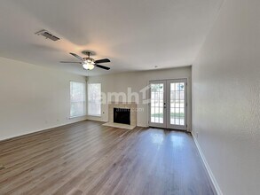 2207 Southeastern Trl in Round Rock, TX - Building Photo - Building Photo