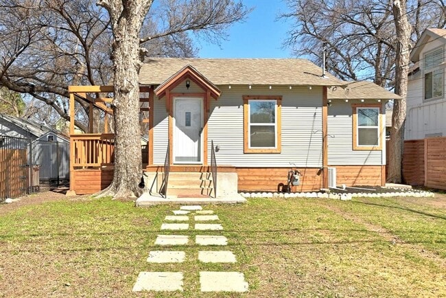 property at 1216 Holly St