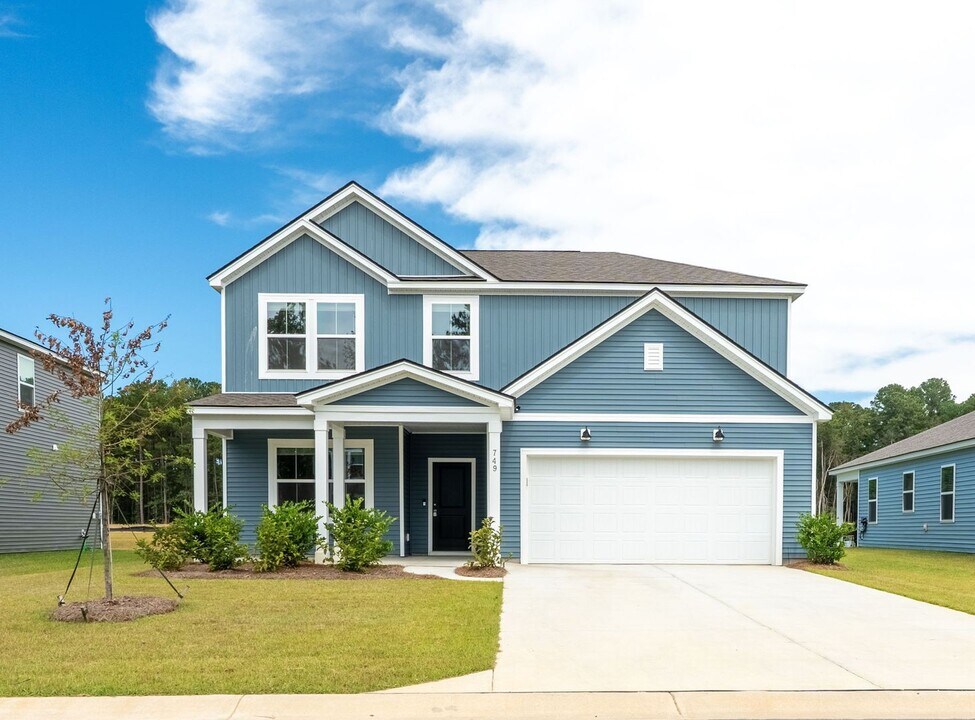 749 Meadowbrook Ln in Summerville, SC - Building Photo