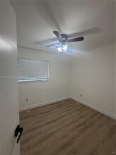 17821 NW 79th Pl in Hialeah, FL - Building Photo - Building Photo