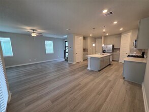 4114 Glowing Hearth Dr in Houston, TX - Building Photo - Building Photo
