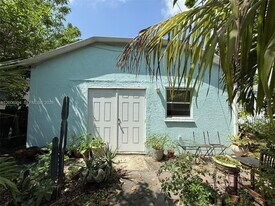 294 NE 57th St in Miami, FL - Building Photo