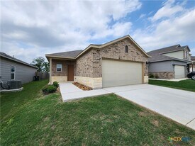 621 Jennifer Cv in New Braunfels, TX - Building Photo