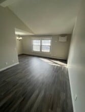 930 Westbrooke Way in Hopkins, MN - Building Photo - Building Photo