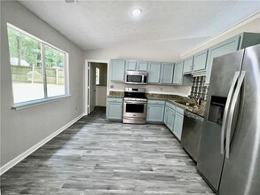 5285 Sugar Crest Dr in Sugar Hill, GA - Building Photo - Building Photo