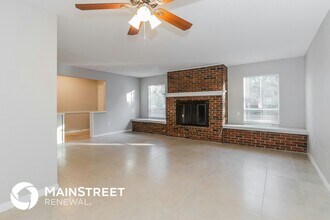 916 Lexington Rd in DeLand, FL - Foto de edificio - Building Photo