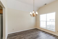 9765 Misty Pine Dr in Arlington, TN - Foto de edificio - Building Photo