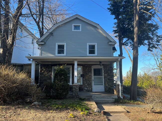 property at 115 W Park Ave