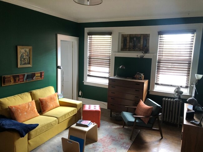 328 Cedar Ave, Unit 2 in Highland Park, NJ - Building Photo - Building Photo