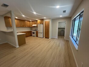 41256 Sky Vista Pl in Oakhurst, CA - Building Photo - Building Photo