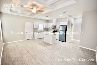 5202 N Dahlia St, Unit 2 in Pharr, TX - Building Photo - Building Photo