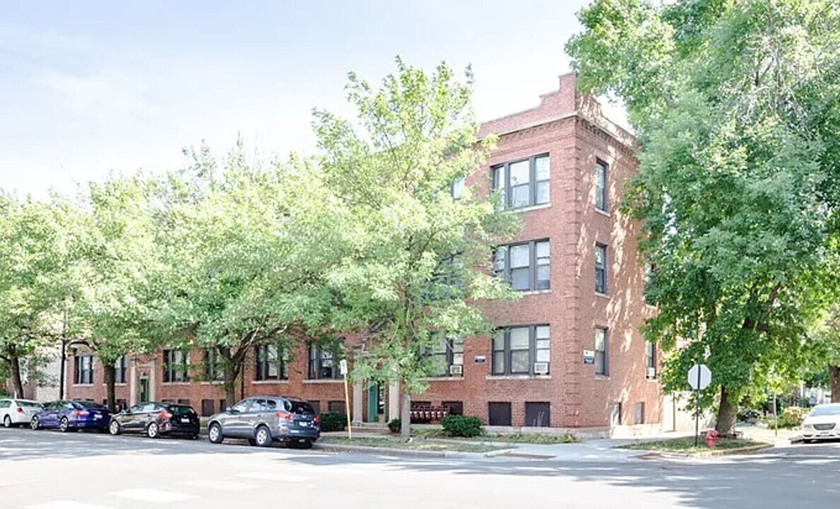 5343 N Damen Ave in Chicago, IL - Building Photo