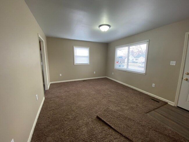 4805 Spatz Ave in Fort Wayne, IN - Building Photo - Building Photo