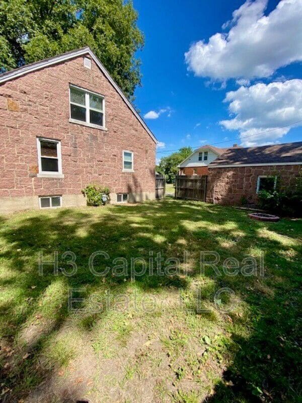 702 S Cherry St in O'Fallon, IL - Building Photo - Building Photo