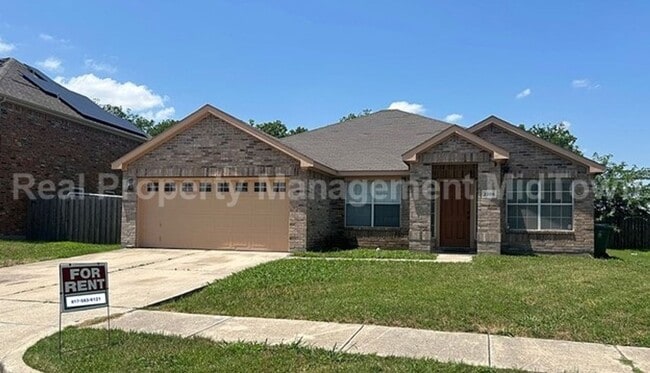 property at 2205 Bolivar Dr