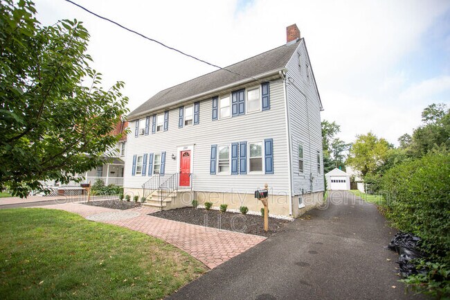 220 S Church St in Moorestown, NJ - Building Photo - Building Photo