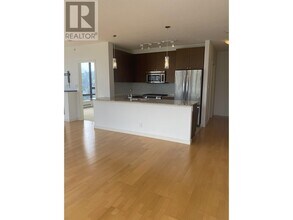 400-2400 Capilano Rd in Port Moody, BC - Building Photo - Building Photo