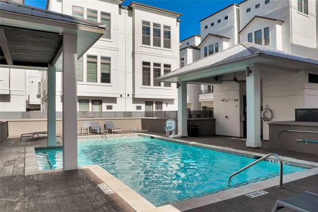 property at 5451 Larkin St