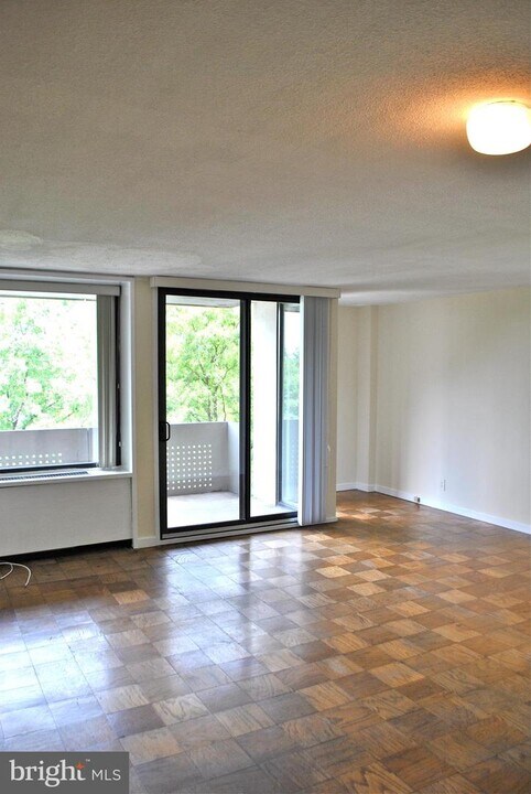 429 N St SW-Unit -502 in Washington, DC - Building Photo