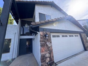 7626 Calle Madero in Carlsbad, CA - Building Photo - Building Photo