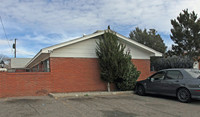 324-328 Charleston St in Albuquerque, NM - Building Photo - Building Photo