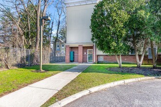 160 Durham Ave in Metuchen, NJ - Building Photo - Building Photo