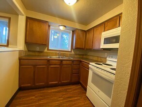 10622 E 14th Ave in Spokane Valley, WA - Building Photo - Building Photo