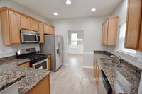 992 Ashton Park Dr SE in Lawrenceville, GA - Building Photo - Building Photo