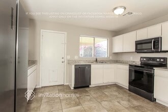 15937 W Elm St in Surprise, AZ - Foto de edificio - Building Photo