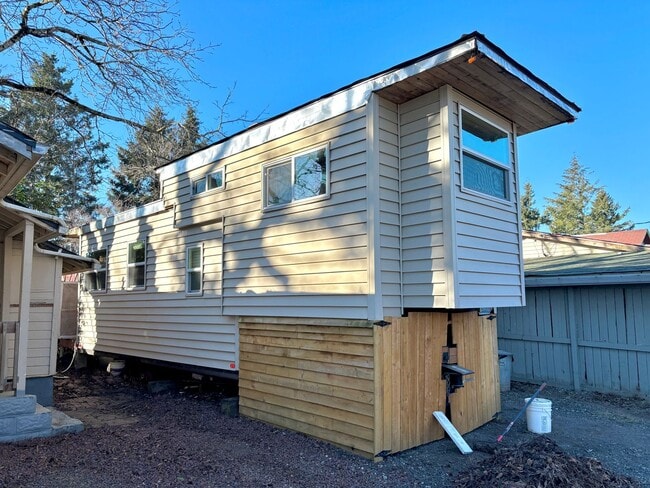 property at 7937 SE Bybee Blvd