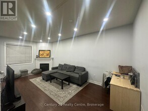 3 Almond St in Brampton, ON - Building Photo - Building Photo