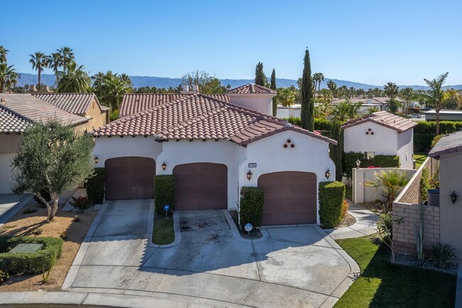 57550 Santa Rosa Trail in La Quinta, CA - Foto de edificio - Building Photo