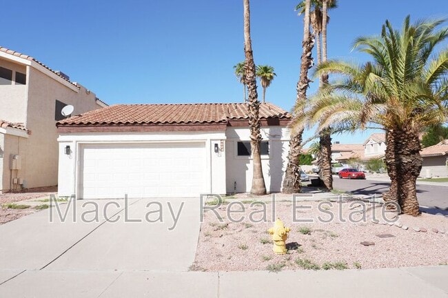 property at 4024 E Hiddenview Dr