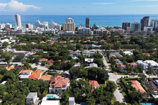 3718 Sheridan Ave in Miami Beach, FL - Building Photo - Building Photo