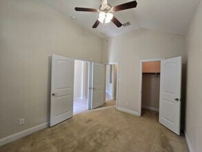 12111 Coxs Alley in San Antonio, TX - Building Photo - Building Photo