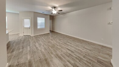 16990 Lantana Loop in Oklahoma City, OK - Building Photo - Building Photo