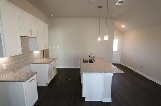 26260 Astral Wy in La Marque, TX - Building Photo - Building Photo