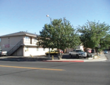 690 Field St in Sparks, NV - Foto de edificio