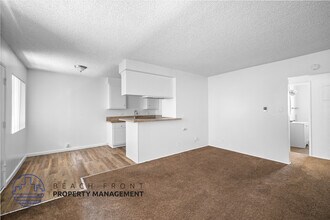 768 Gaviota Ave. in Long Beach, CA - Foto de edificio - Building Photo