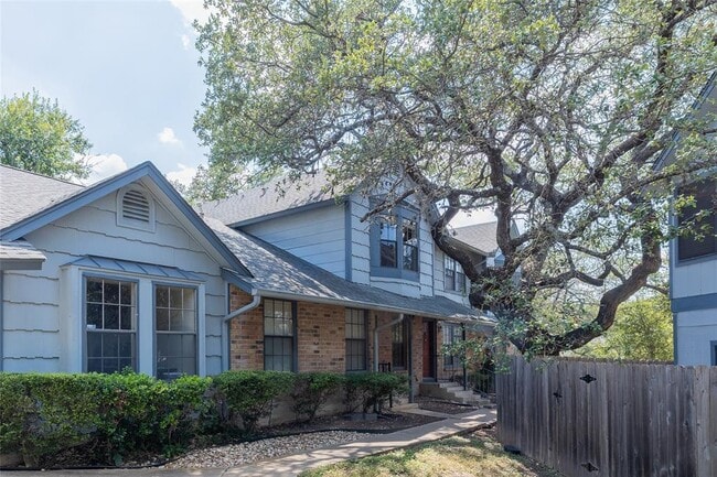 1411 Gracy Farms Ln