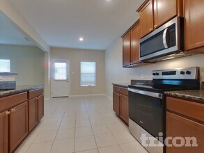 401 Palomino Stand Dr in La Marque, TX - Foto de edificio - Building Photo