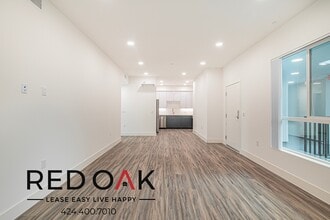 4000 Mont Clair St in Los Angeles, CA - Building Photo - Building Photo