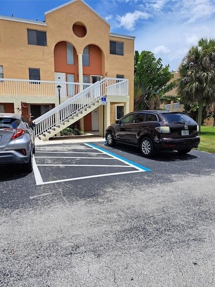 5200 NW 31st Ave, Unit 39 in Fort Lauderdale, FL - Building Photo - Building Photo
