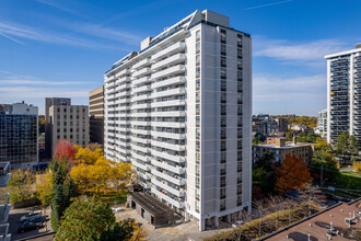 45 Balliol Street in Toronto, ON - Building Photo - Building Photo