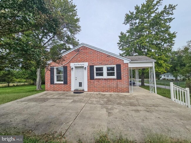 property at 7300 Dogwood Rd