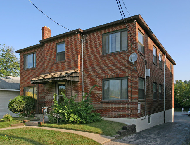 1726 Seymour Ave in Cincinnati, OH - Foto de edificio - Building Photo