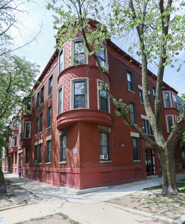 3502 N Reta Ave in Chicago, IL - Building Photo