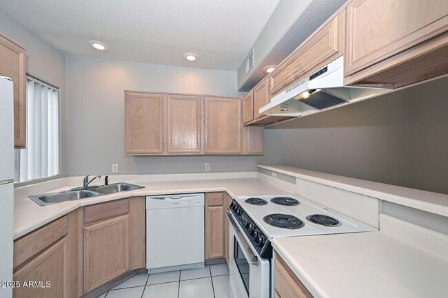 7101 W Beardsley Rd in Glendale, AZ - Building Photo - Building Photo