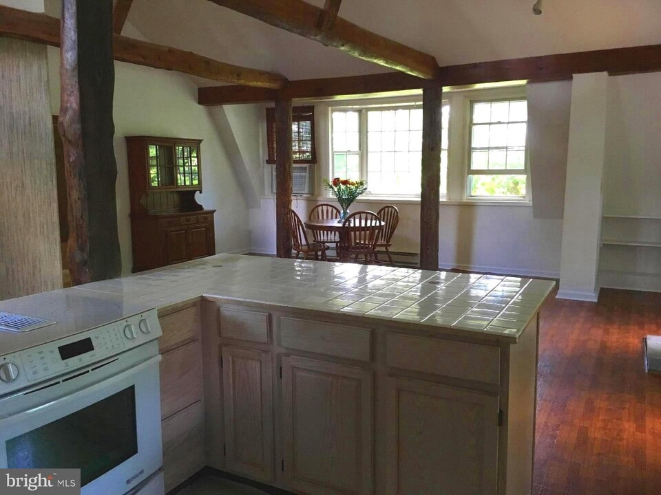 0 Salem Church Rd-Unit -WEST APARTMENT in Boyce, VA - Building Photo